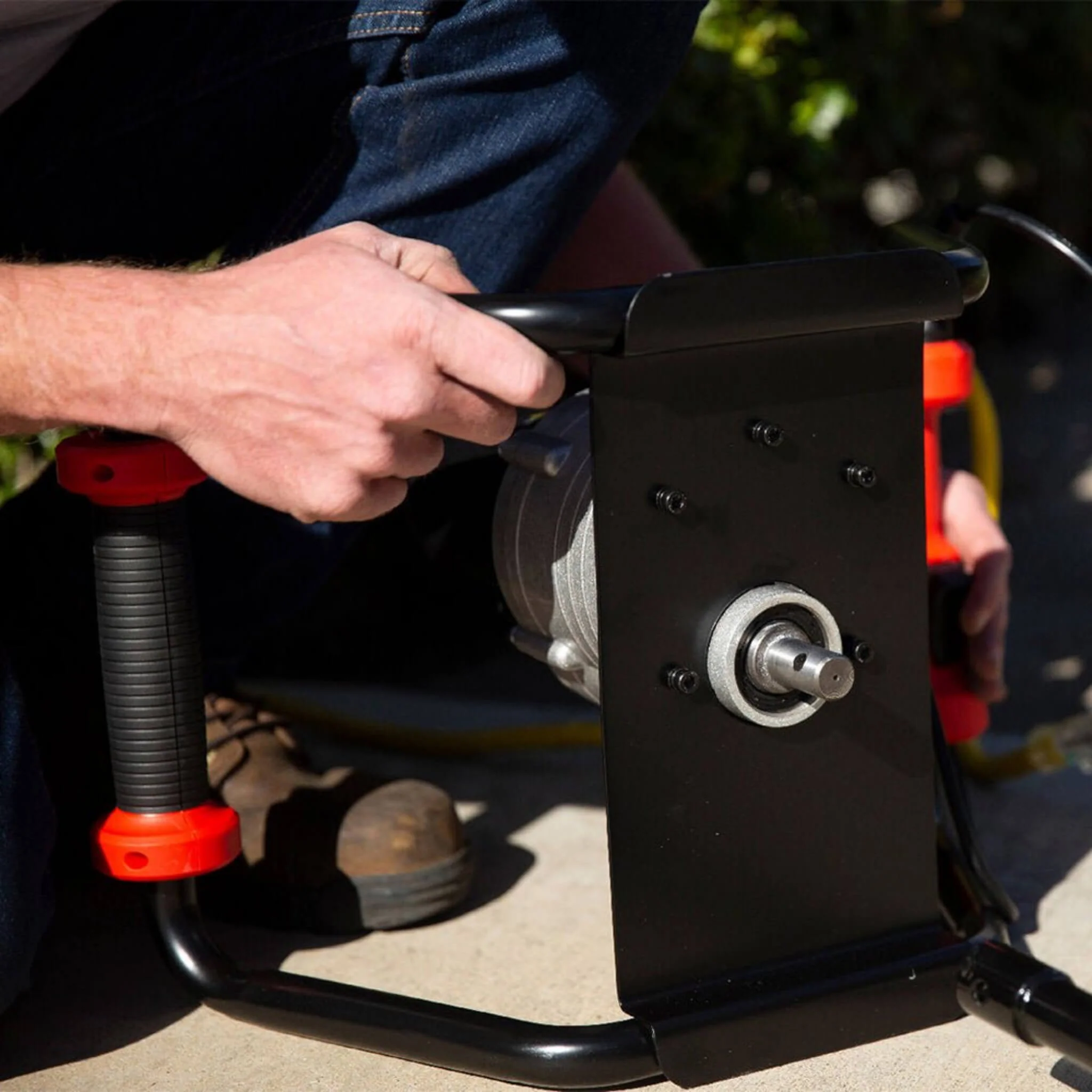 Heavy-Duty 1500W Electric Post Hole Digger Auger With 6" Auger Bit (SAK14785) - Image 6