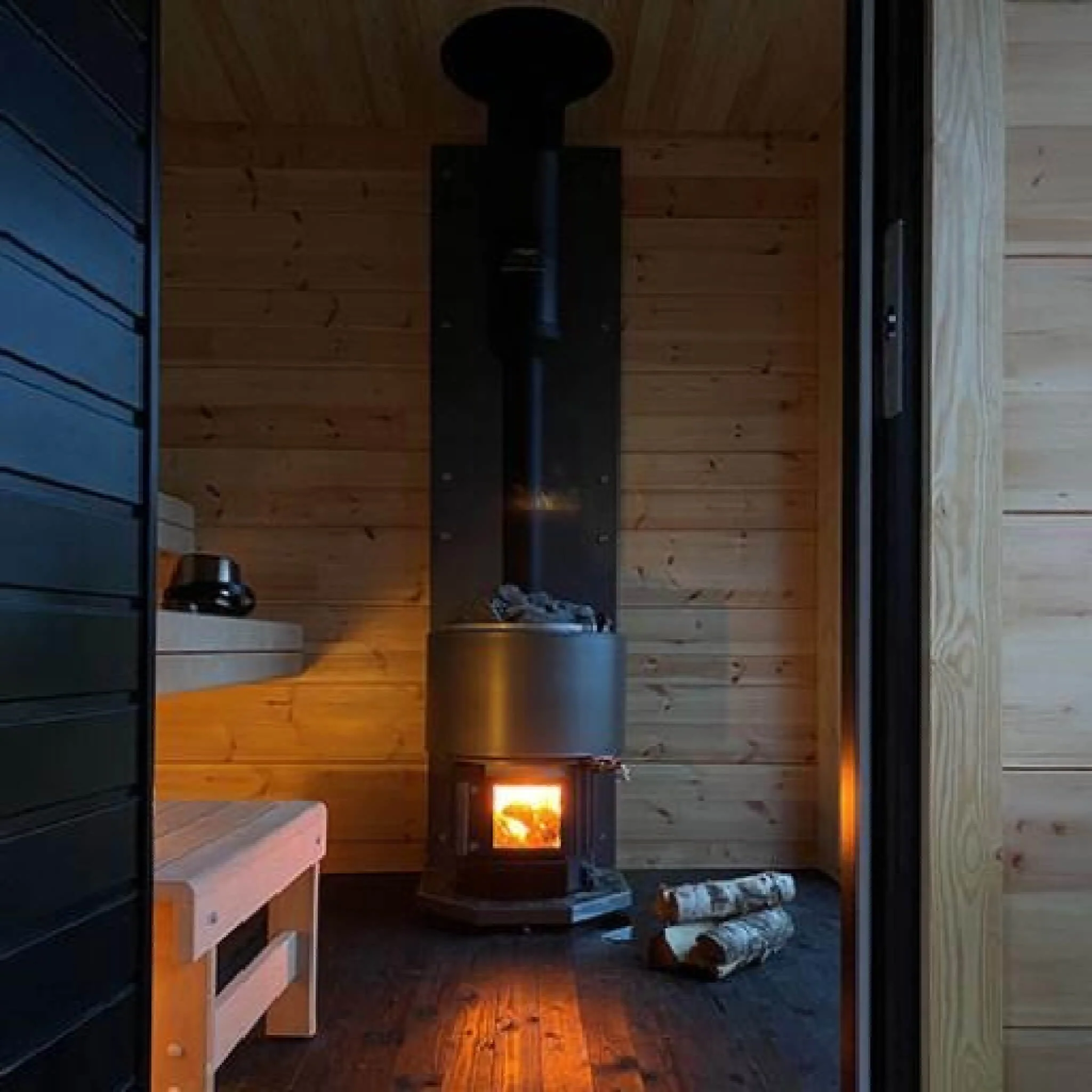 Narvi Luosto VS 16KW Wood-Burning Sauna Stove With Watertank & Stones [2145/163442] (SAK86430) - Image 4
