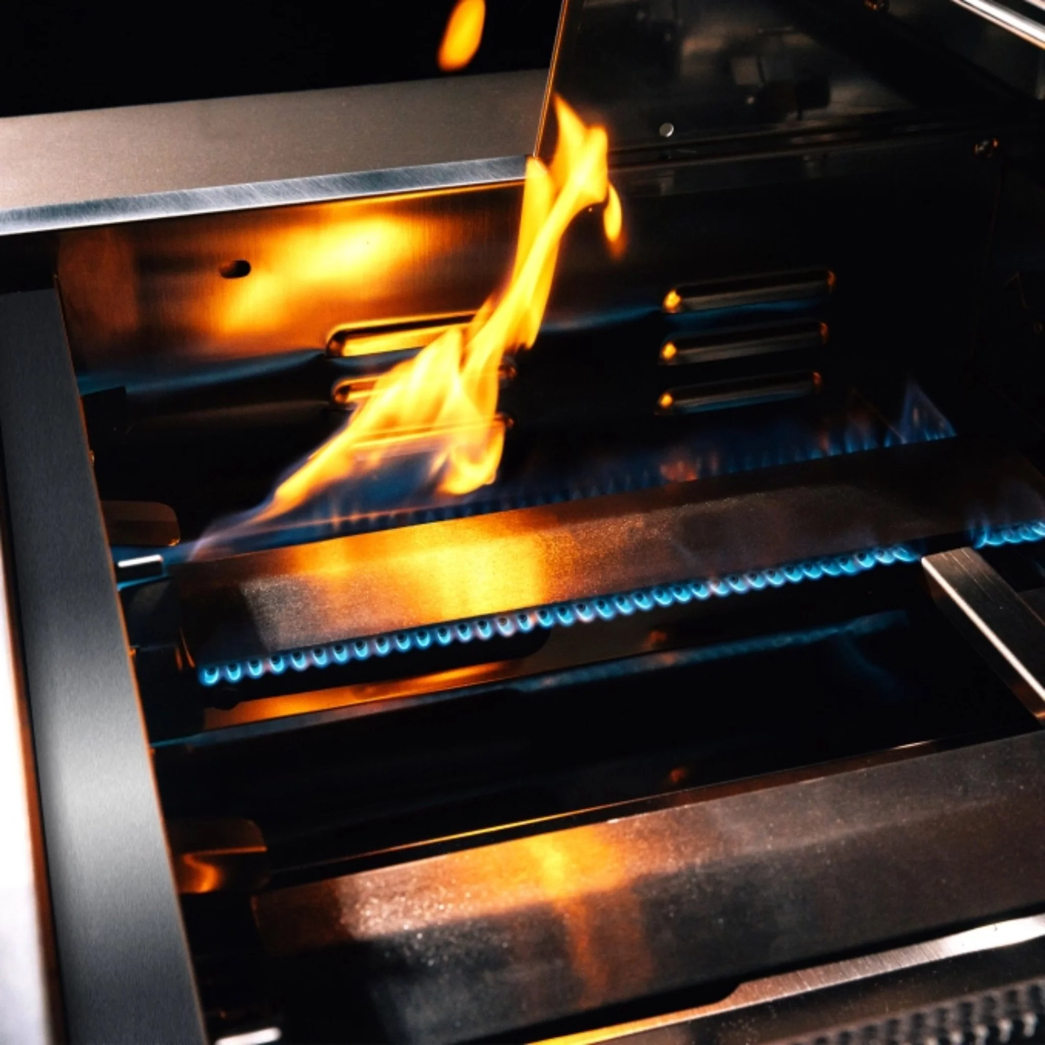 TrueFlame Luxury Built-In Gas Stainless Steel Grills [TF25/32/40] (SAK30587) - Image 16